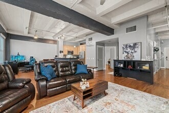 Building Photo - 1120 Texas Ave