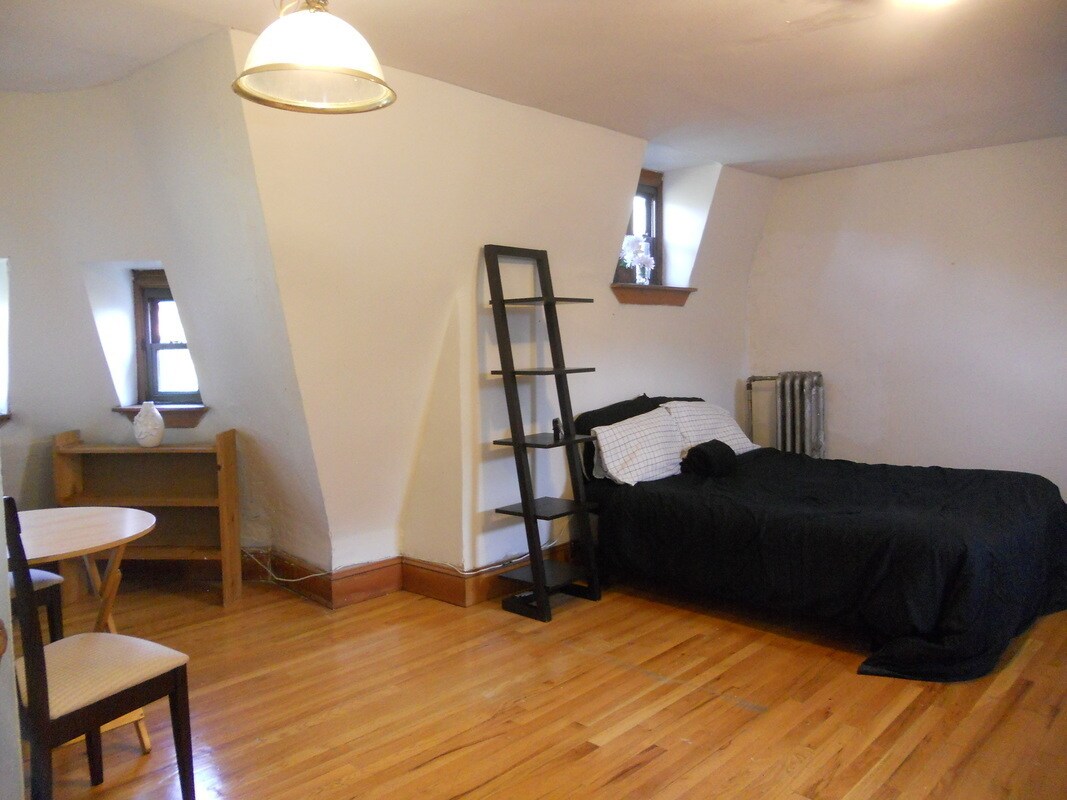 Primary Photo - 332 Convent Ave
