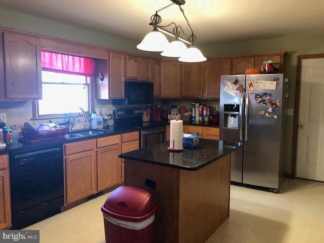 Foto del edificio - 45636 Rutherford Blvd