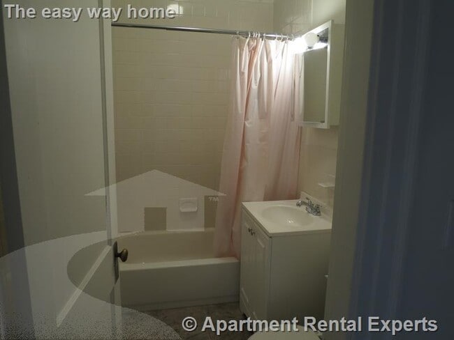 Building Photo - 163 Summer St