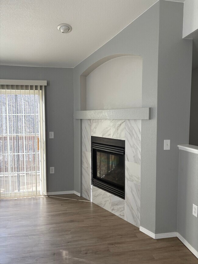 Foto del edificio - 3002 W Elizabeth St