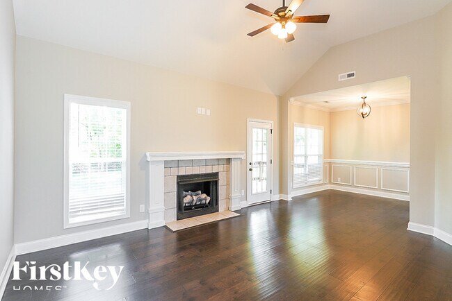 Building Photo - 112 Sumter Ln
