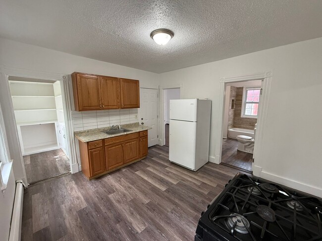 122-124 Shultas Pl - 122-124 Shultas Pl Apartment