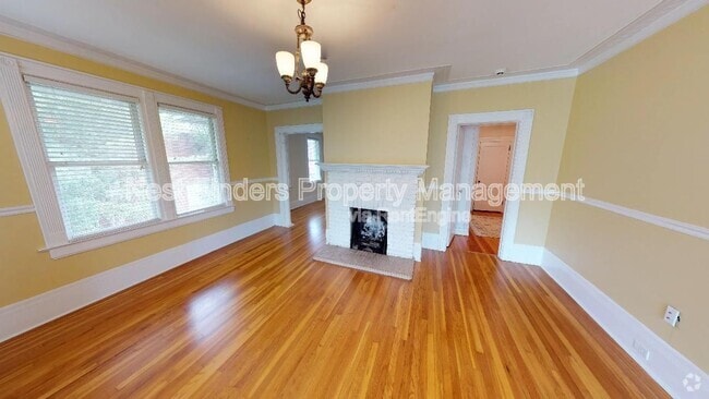 Building Photo - 2044 Forbes St