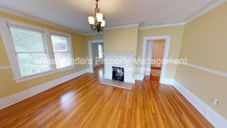 Building Photo - 2044 Forbes St