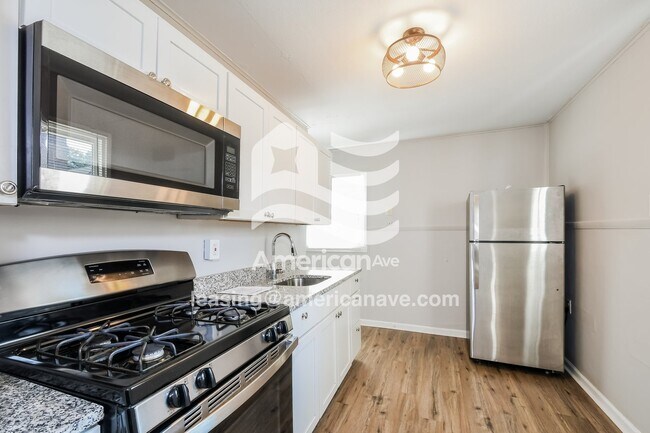 Building Photo - 515 Chambers Rd