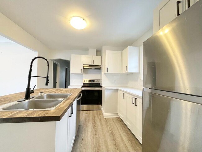 Photo du bâtiment - 353 E 28th St
