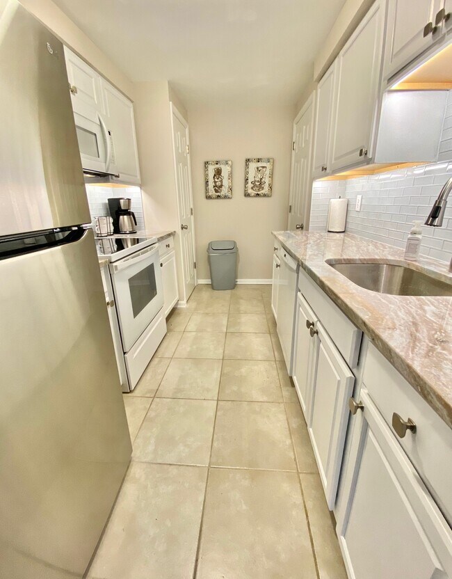 Foto del edificio - 436 West Ct