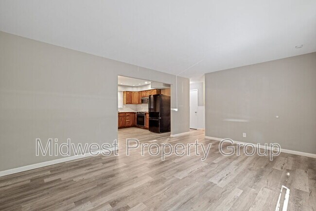 Building Photo - 1425 Lindsay Ln