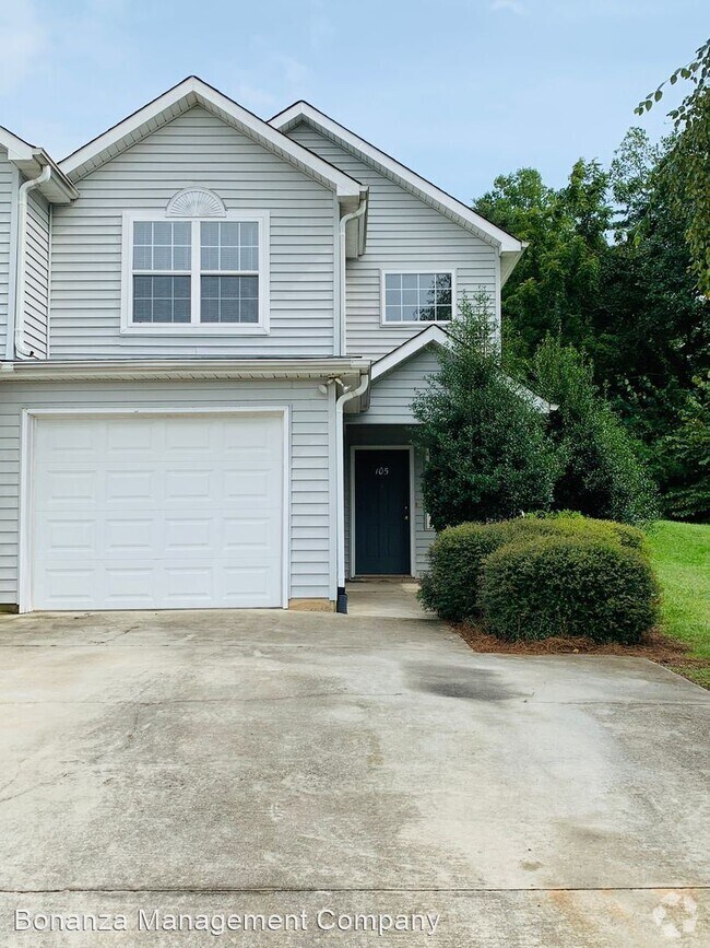 Regency Lake Village Apartments for Rent with Parking Mooresville, NC