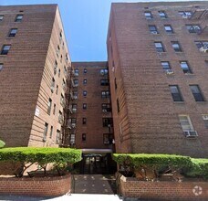 Building Photo - 83-45 Vietor Ave