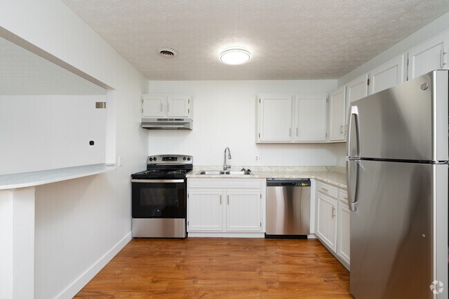 2 habitaciones, 1 baño - 800 pies cuadrados - Cocina - Westmont Apartments