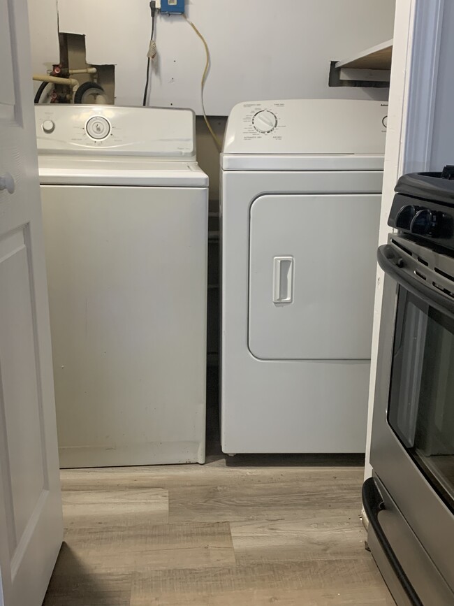 Laundry - 419 Bigley Ave