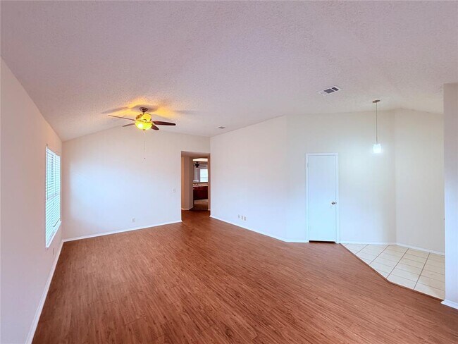 Building Photo - 16924 Cactus Blossom Dr