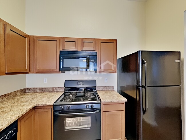 Building Photo - 7049 E Strike Eagle Way