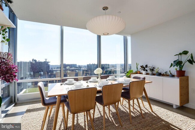 Foto del edificio - 1111 24th St NW