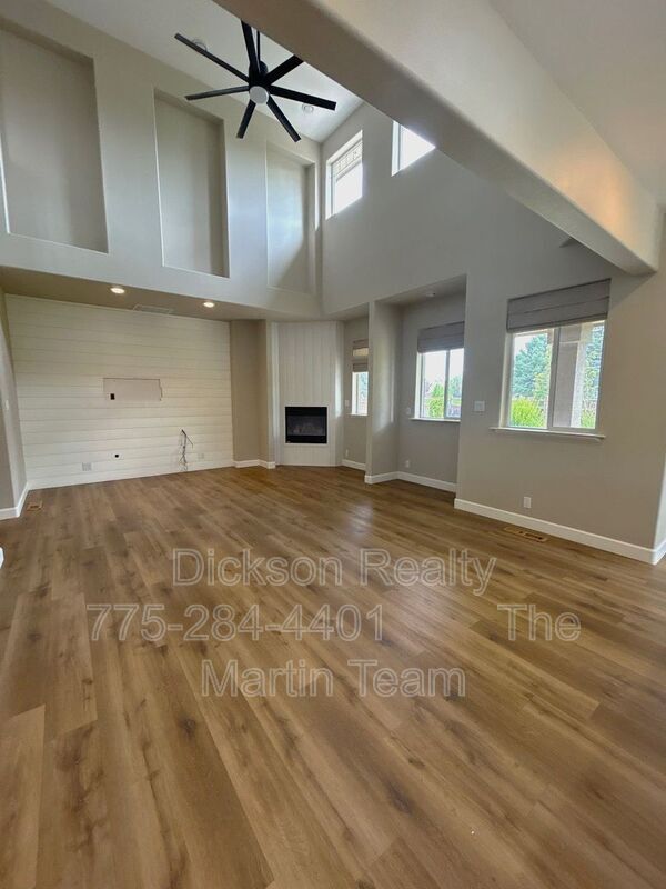 Foto del edificio - 3149 Gladiola Ct