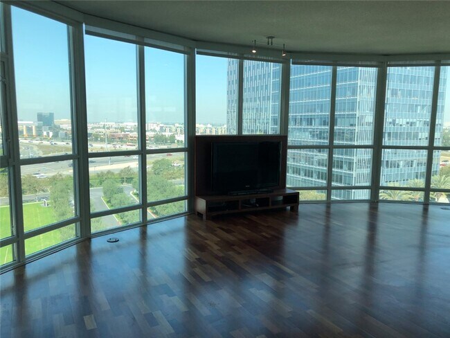 Building Photo - 3131 Michelson Dr