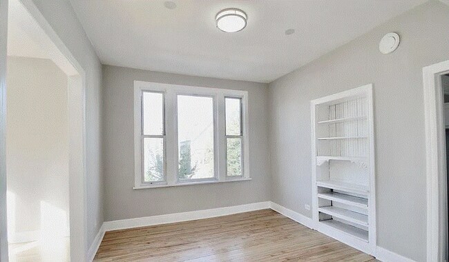Building Photo - 3758 W McLean Ave