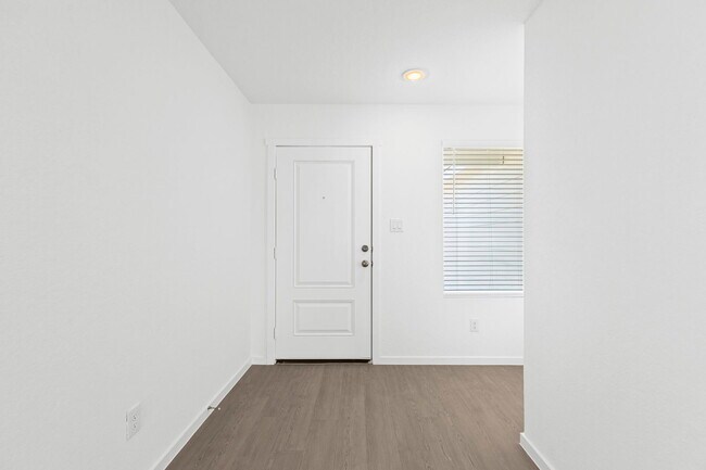 Foto del edificio - 3777 Swift Fox Rd