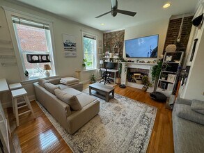 Building Photo - 473 Jersey Ave
