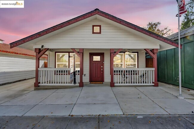 Foto del edificio - 507 Maple St