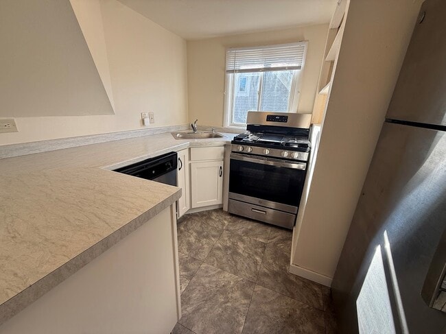 Building Photo - 315 N Blair St