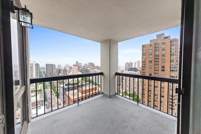 Foto del edificio - 1122 N Clark St