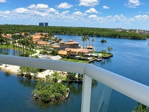 Building Photo - 16500 Collins Ave