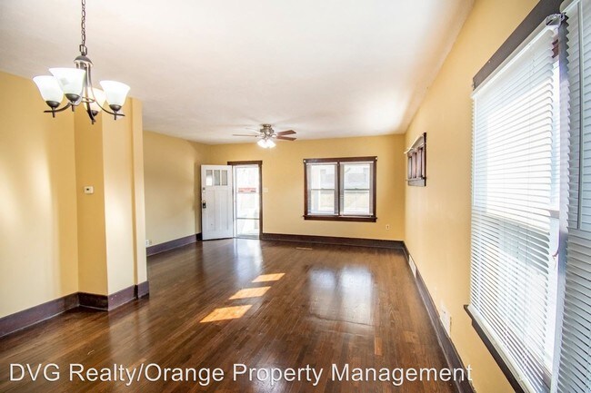 Foto del edificio - 3 br, 2 bath House - 2046 Vinton St.