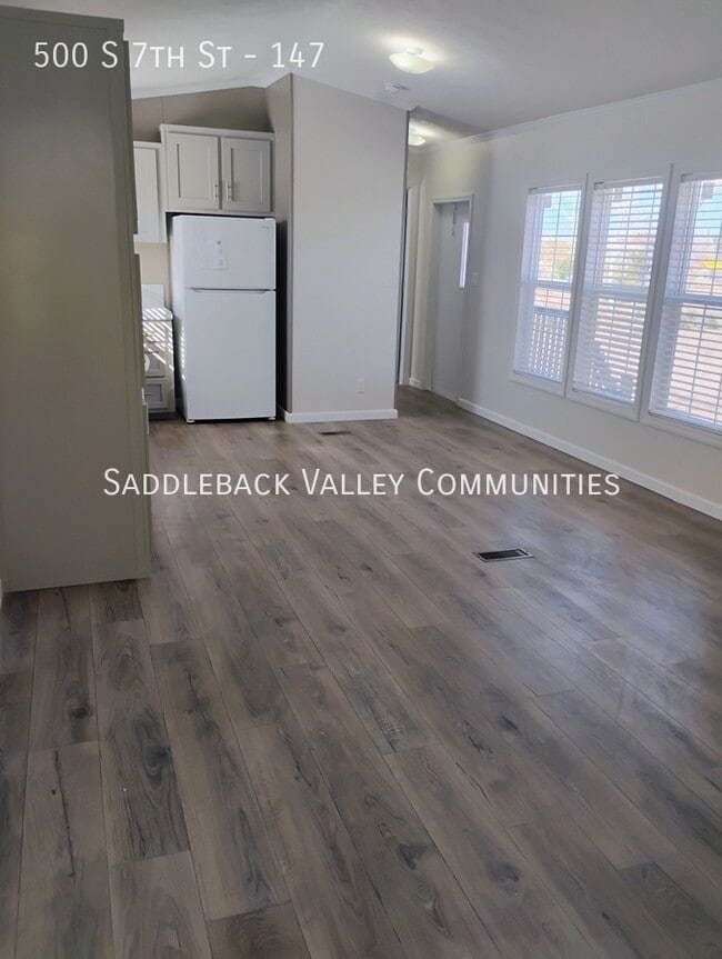 Building Photo - 500 S 7th St