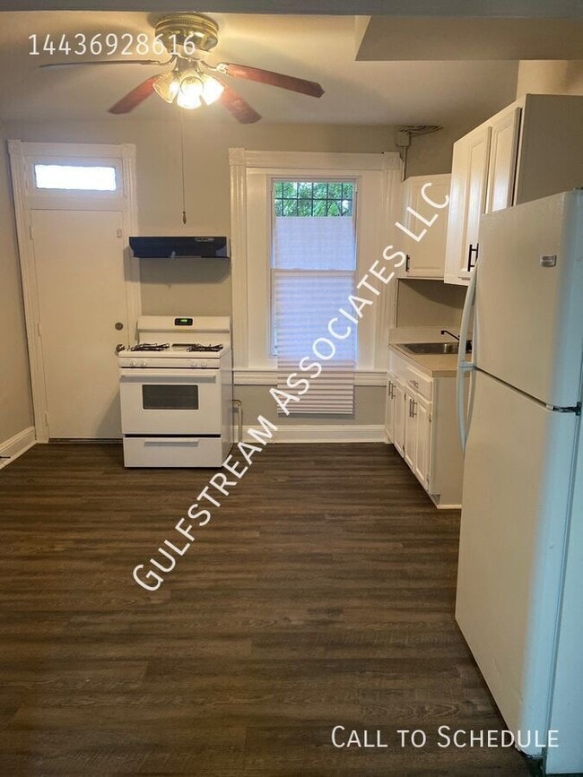 Building Photo - 1307 N Montford Ave