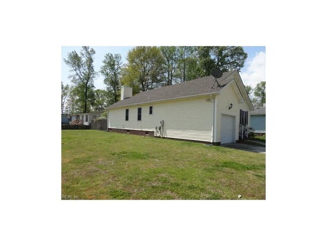 Building Photo - 236 Abingdon Cir
