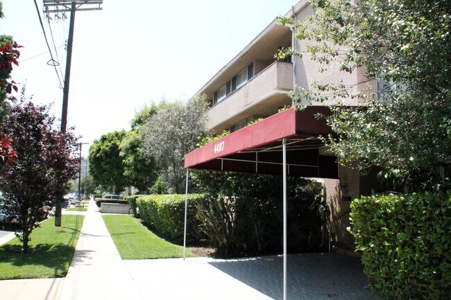 Building Photo - 4487 Colbath Ave