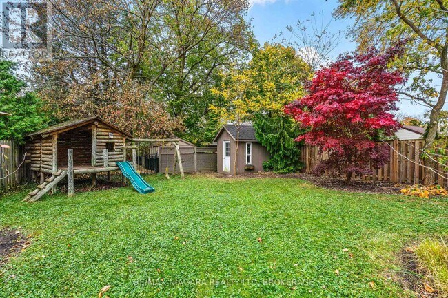 Photo du bâtiment - 131 Glenwood Ave