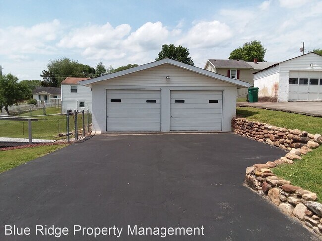 Foto del edificio - 3 br, 1 bath House - 412 Rich Drive