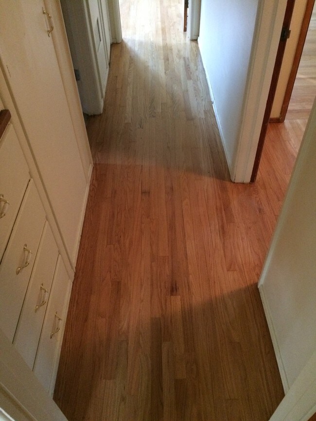 Foto del edificio - 7452 Westwood Dr