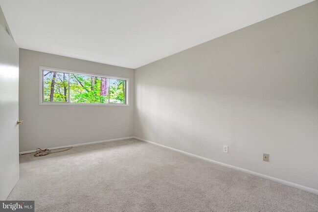Foto del edificio - 7717 Donnybrook Ct