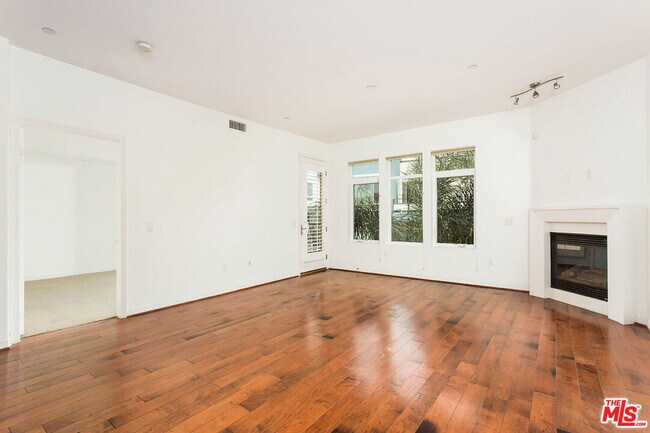 Foto del edificio - 4050 Glencoe Ave