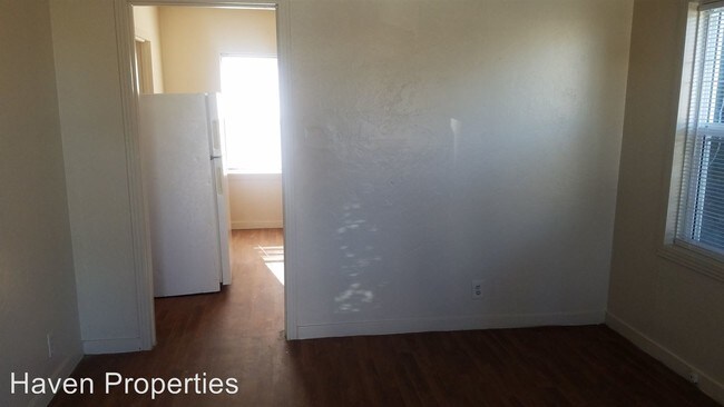 Foto del edificio - 956 Frienza Ave