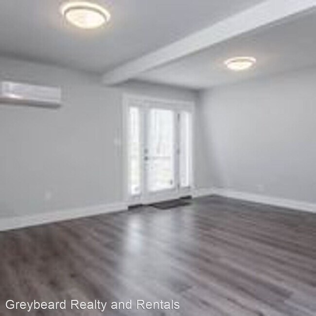 Foto del edificio - 1 br, 1 bath House - 4 Unaka Ave.  Apt. 1