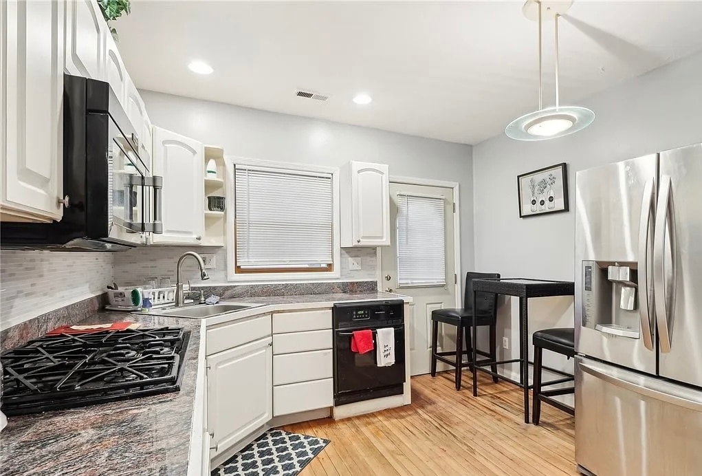 Primary Photo - 1674 Colonial Dr