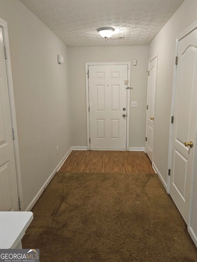 Foto del edificio - 723 Georgetown Ct