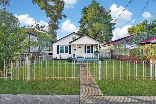 Foto del edificio - 1132 E 28th St