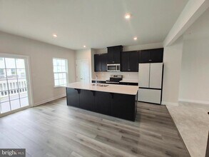 Building Photo - 22 Indian Field Ln