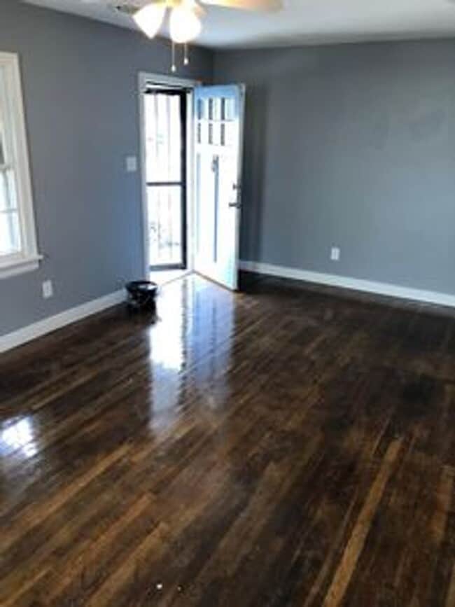 Photo - 1509 Milton St House