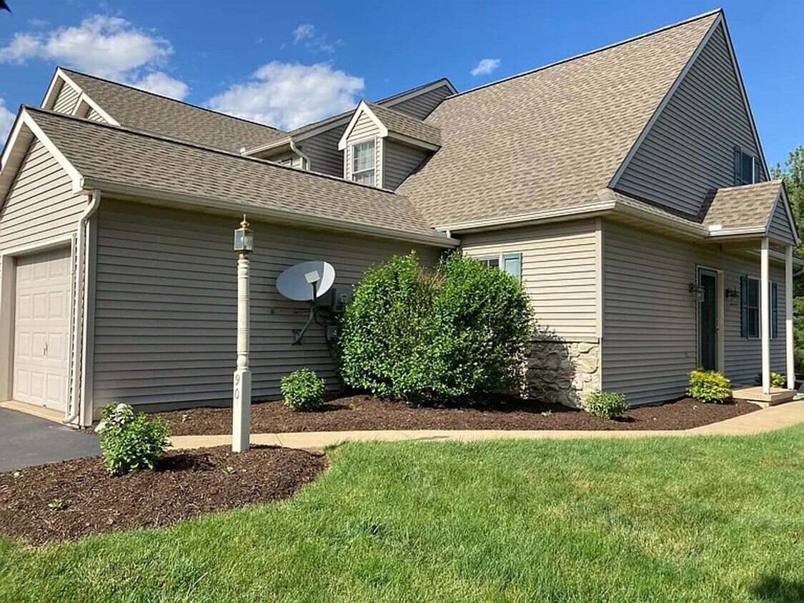 Foto principal - Spacious 3 Bed 2 Bath Townhouse In Lititz