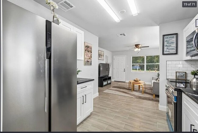 Foto del edificio - 2105 46th Ave Dr W