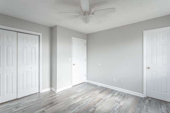 Building Photo - Beautiful 4 Bedroom Home - Located In Oolt...