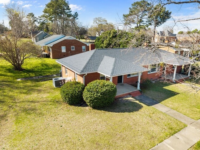 Building Photo - Duplex